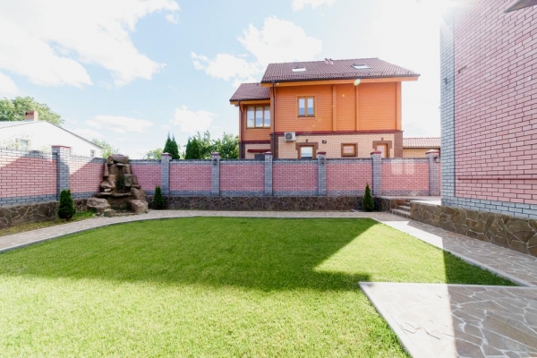 Отель Бальмонт