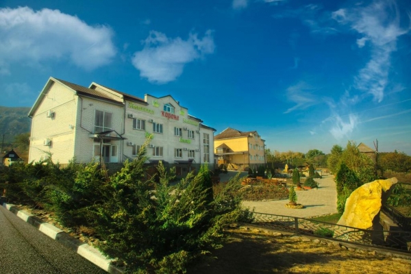 Отель Корона