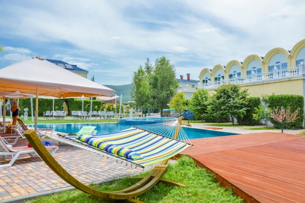 Отель Дионис