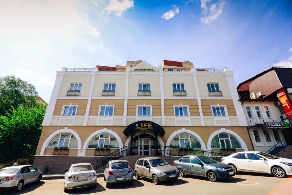 Отель LIFE
