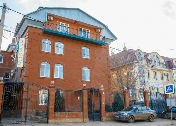 Отель Верона