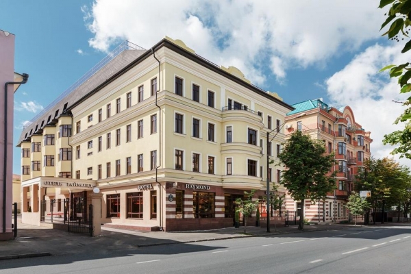 Отель Раймонд