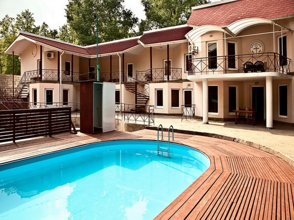 Отель Бригантина