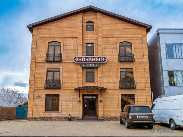 Отель Западный