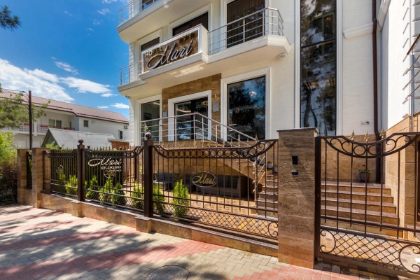 Отель «Мари»