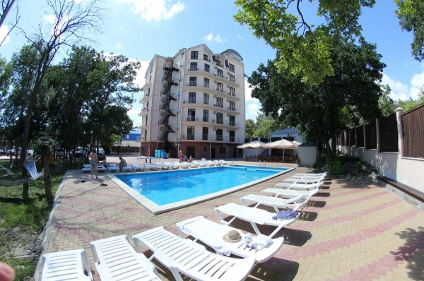 Отель Плаза