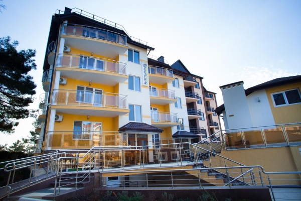 Отель Феерия