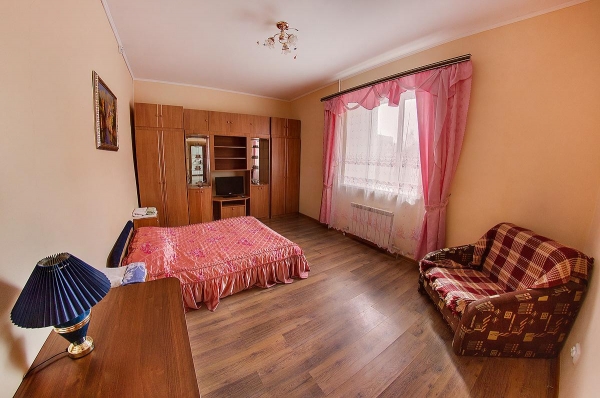 Готель Inn KRK