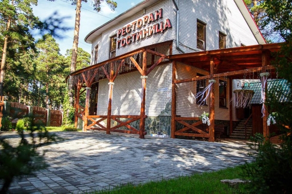 Гостиница Медведь