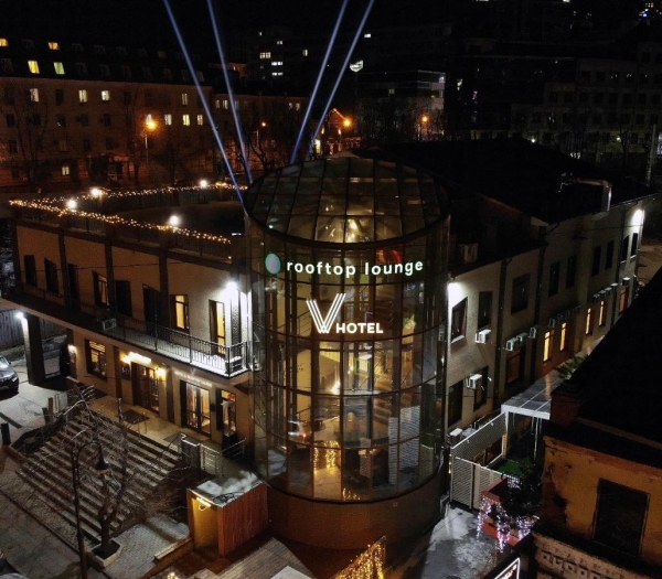 Отель V&Rooftop lounge