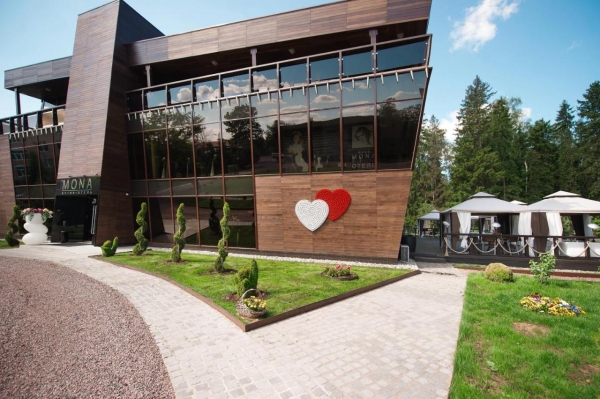 MONA Бутик Отель