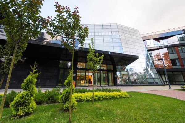 Курортный спа-отель Parklane