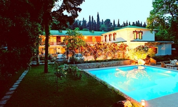 Отель Спарта