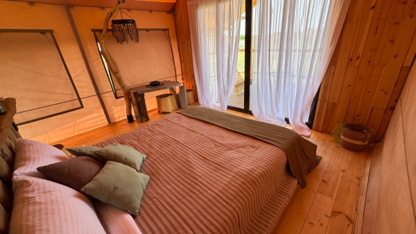 Кенгуру.Глэмпинг