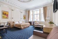 Отель Александр